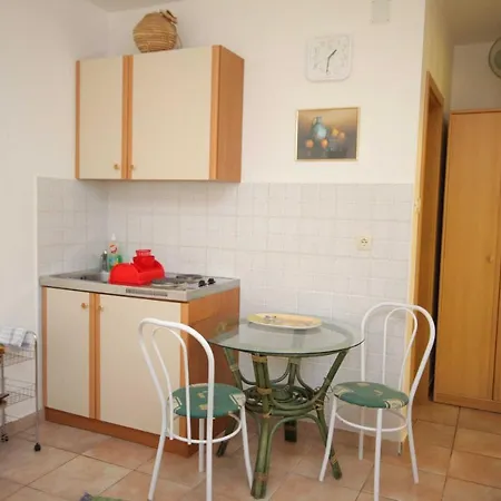 Apartments And Rooms With Parking Space Krk - 3231 Pensionat Vrh (Krk)