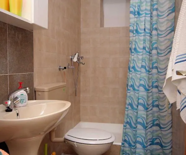 Apartments And Rooms With Parking Space Krk - 3231 Pensionat Vrh (Krk)